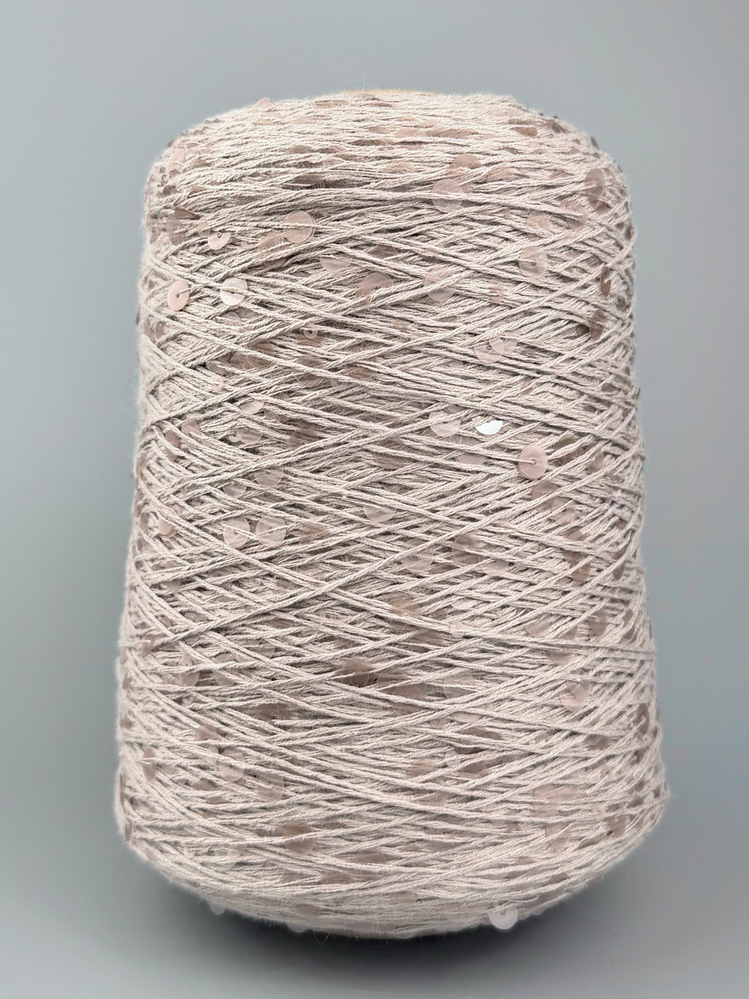 Art. Brillante 260 m / 100 g – Coton avec maxi paillettes col. Taupe photo 2